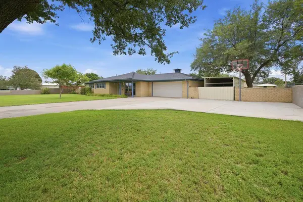 3411 Sentinel Ave, Midland, TX 79703