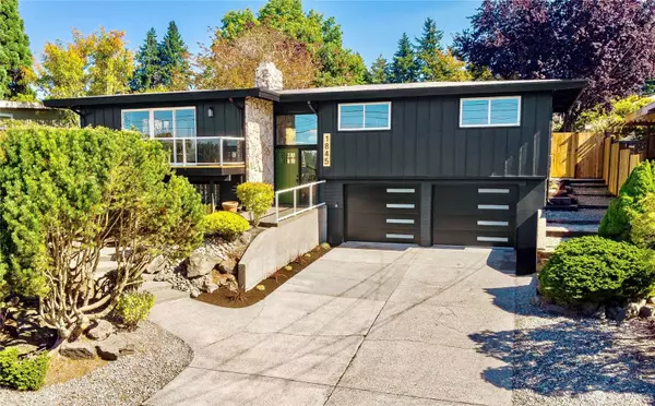 Mid-Century Modern with Views