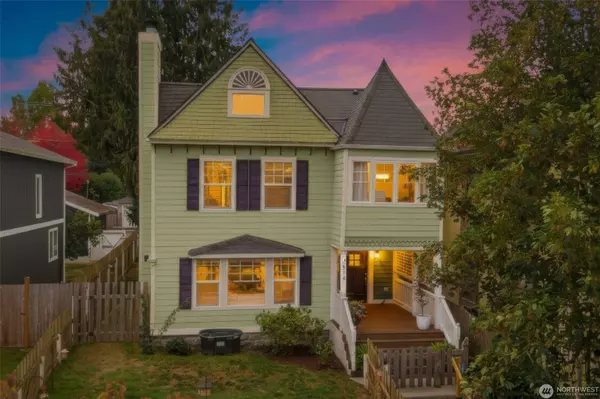 Gorgeous Stadium District Victorian