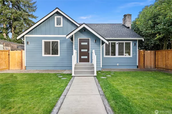 4-Bed Main house with 2-Bed ADU