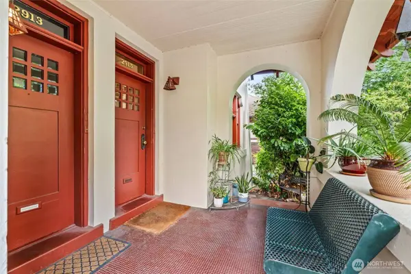 2915 Franklin AVE E #A, Seattle, WA 98102