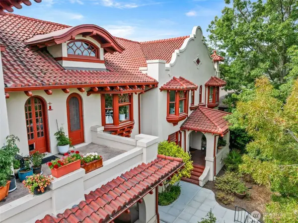 2915 Franklin AVE E #A, Seattle, WA 98102