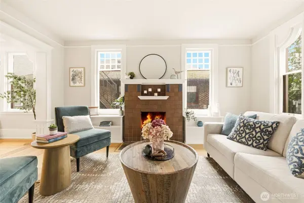 2915 Franklin AVE E #A, Seattle, WA 98102