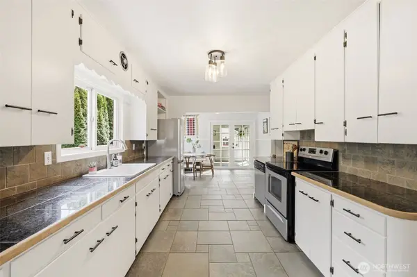 3812 S 8th ST, Tacoma, WA 98405