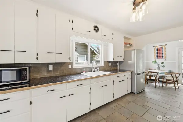 3812 S 8th ST, Tacoma, WA 98405