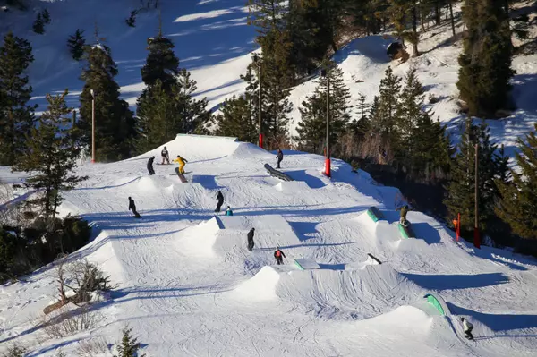 feature image of Ski Resorts Near Boise: Day Trips and Weekend Getaways Worth the Drive