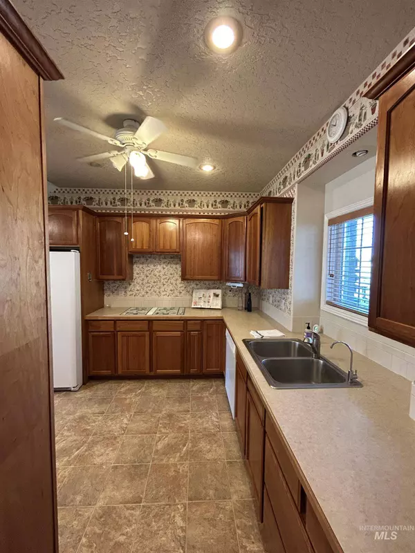 1509 Andover Court, Nampa, ID 83686