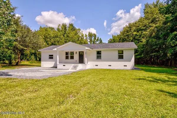 390 Newtown Loop RD, Atkinson, NC 28421