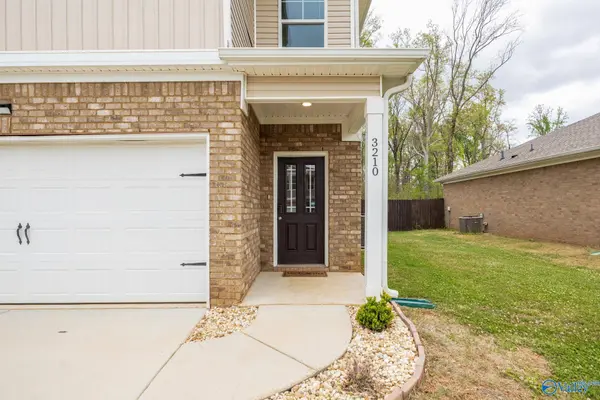 3210 Northfield Lane, Huntsville, AL 35805