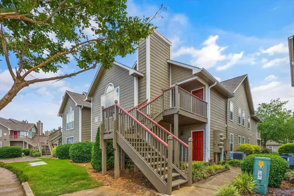 210 Waters Edge Lane, Madison, AL 35758