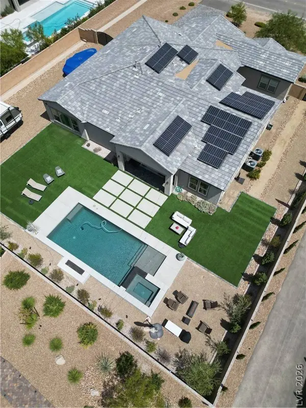 8735 S Pioneer WAY, Las Vegas, NV 89113