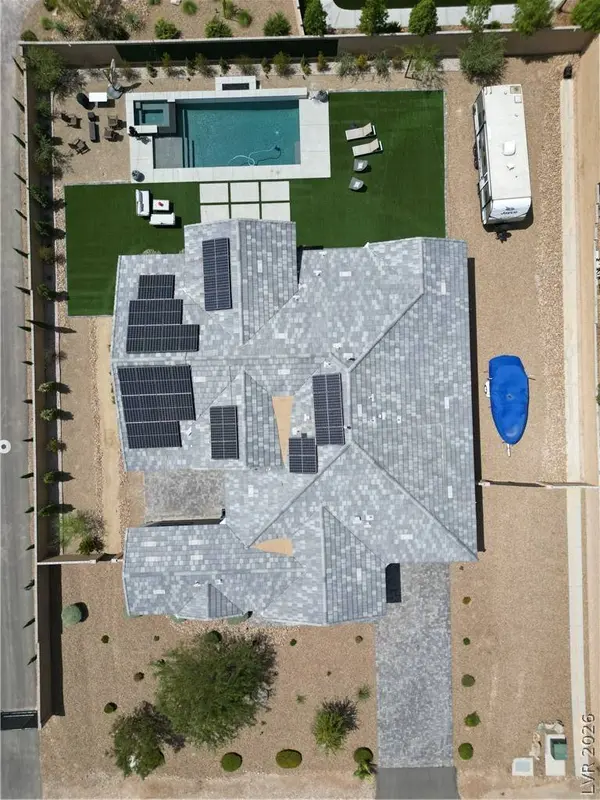 8735 S Pioneer WAY, Las Vegas, NV 89113