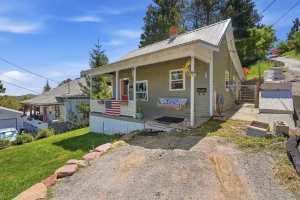 303 Grove Street, Lead, SD 57754