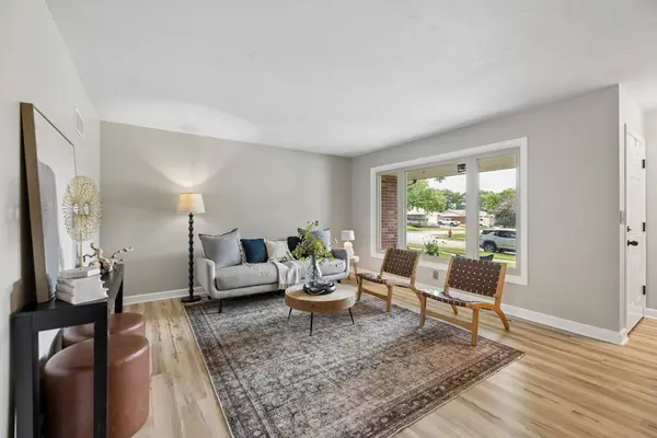 2041 N 77th St, Lincoln, NE 68505-1447