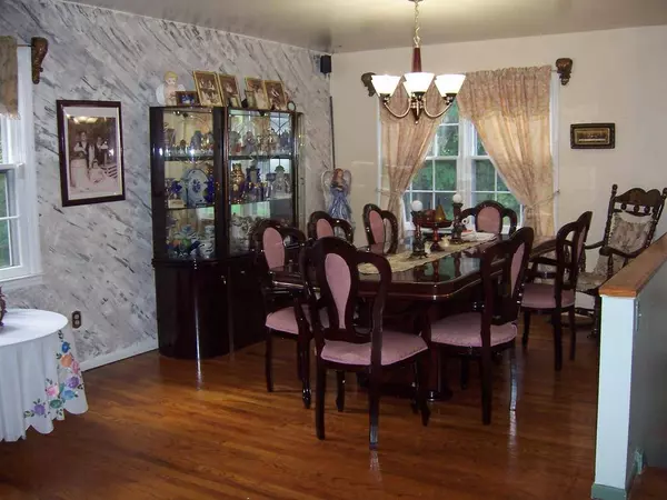 420 Winthrop Ave, Mount Ephraim Boro, NJ 08059