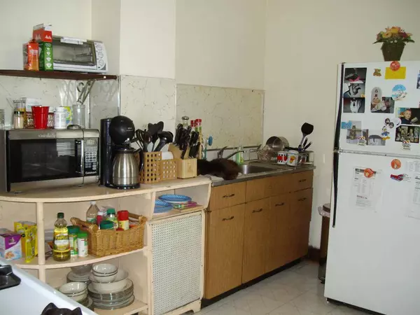 7 White Ter, Newark City, NJ 07108