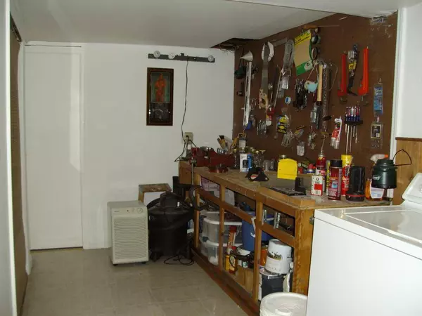 7 White Ter, Newark City, NJ 07108