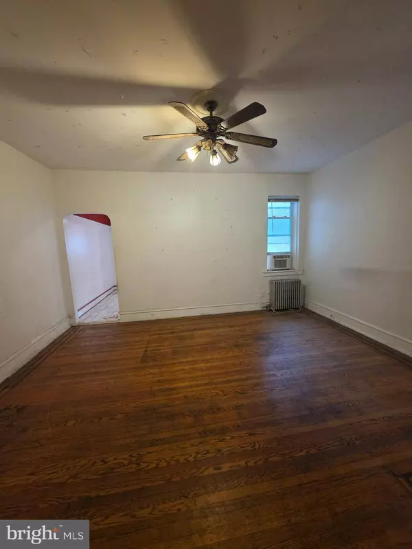 5713 N 12TH ST, Philadelphia, PA 19141