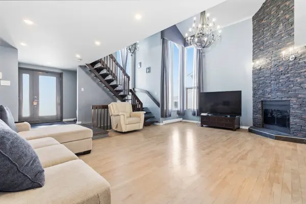 6 Rue de la Charente, Blainville, QC J7C4M4
