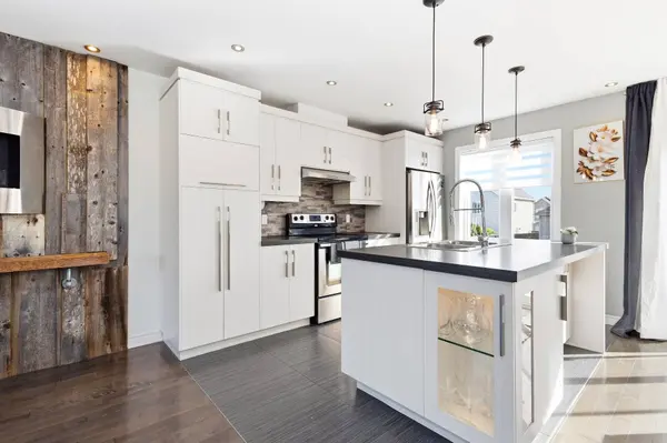33 Rue McDiarmid, Mercier, QC J6R0E3