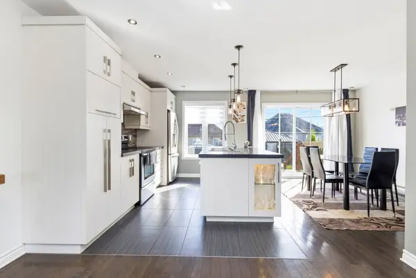 33 Rue McDiarmid, Mercier, QC J6R0E3