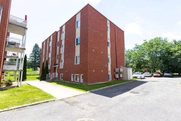 5379 Boul. Milan, Brossard, QC J4Z2A7