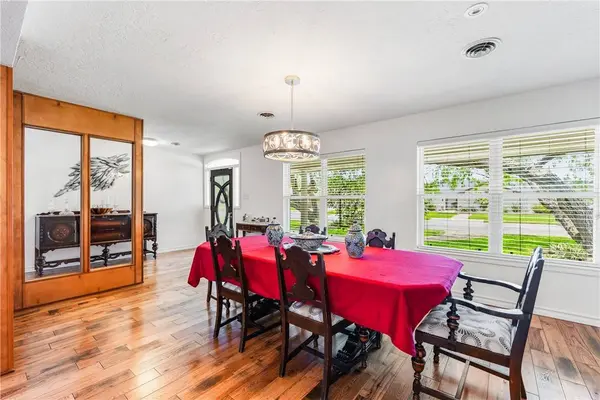 433 Cape Henry DR, Corpus Christi, TX 78412