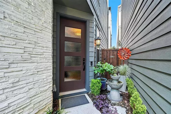 5840 Callisto Court, Dallas, TX 75235