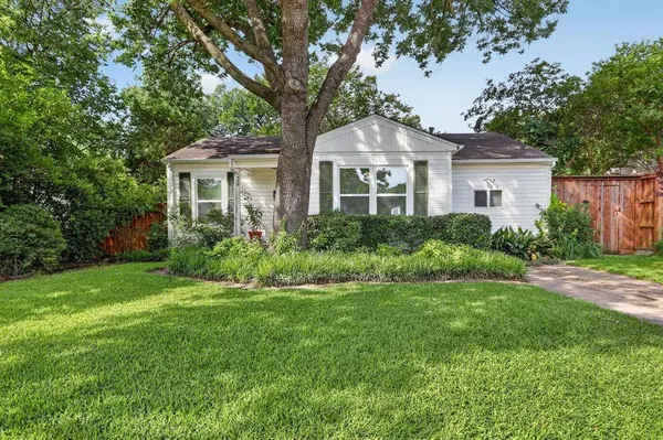1439 Casa Vale Drive, Dallas, TX 75218