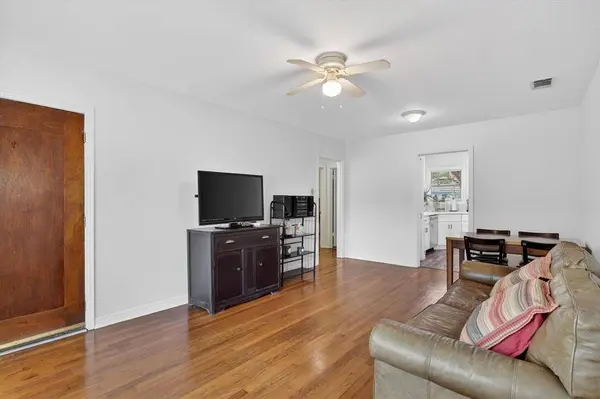 1439 Casa Vale Drive, Dallas, TX 75218