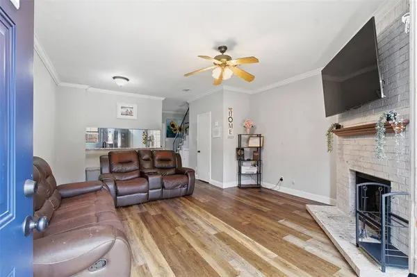 212 Samuel Boulevard #3, Coppell, TX 75019