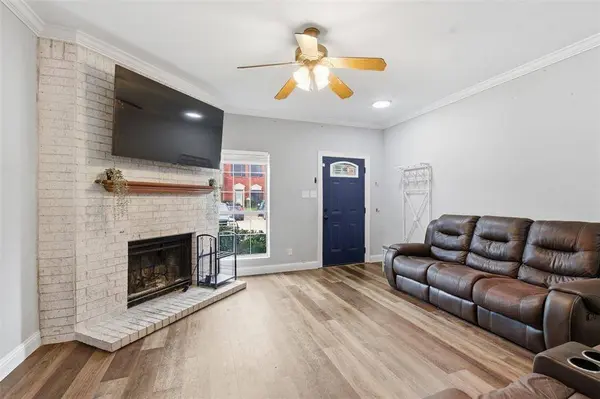 212 Samuel Boulevard #3, Coppell, TX 75019