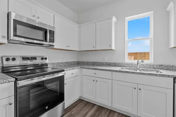 120 Waterhouse Lake Drive, Anna, TX 75409