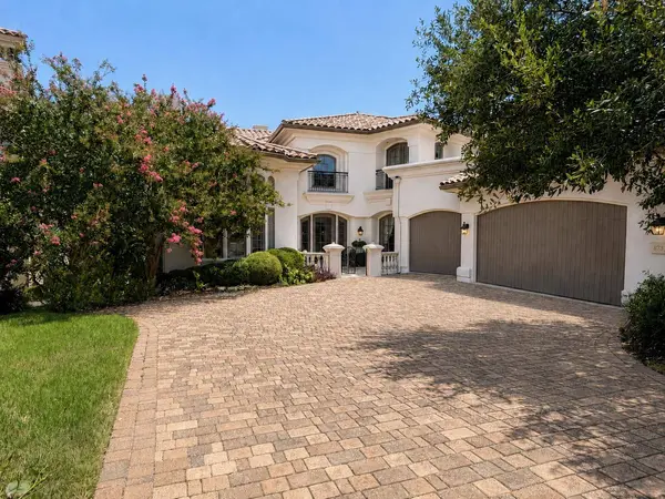 8734 Chalk Knoll DR, Austin, TX 78735