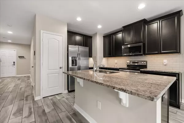 1155 WATER IRIS WAY, Orlando, FL 32828