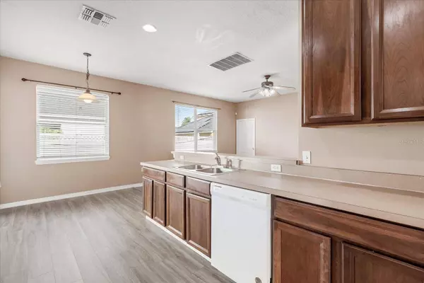 3817 BLUE DASHER DR, Kissimmee, FL 34744