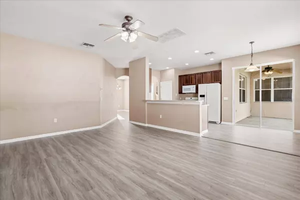 3817 BLUE DASHER DR, Kissimmee, FL 34744