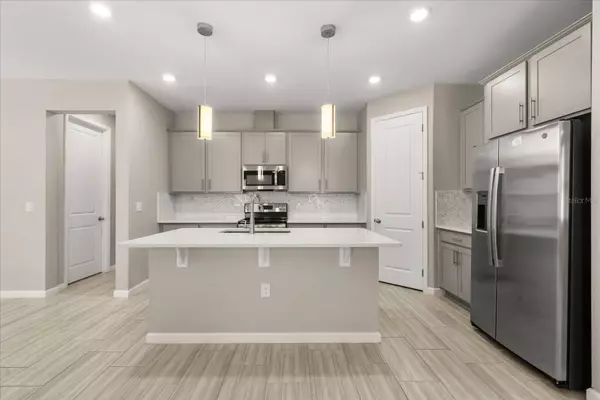 4028 SOUTHERN VISTA LOOP, St Cloud, FL 34769