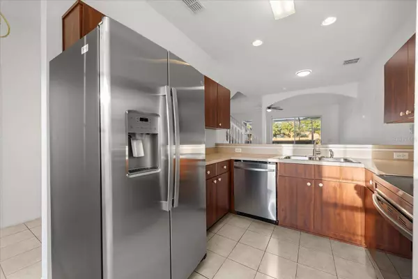 1286 S BEACH CIR #1286, Kissimmee, FL 34746