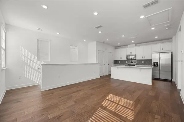 10032 HULSE ALY, Orlando, FL 32827