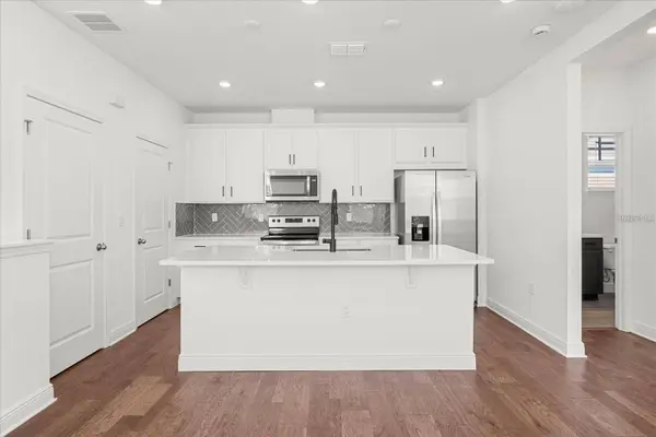 10032 HULSE ALY, Orlando, FL 32827