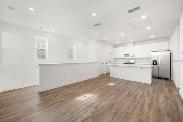 10535 MARCONI AVE, Orlando, FL 32827