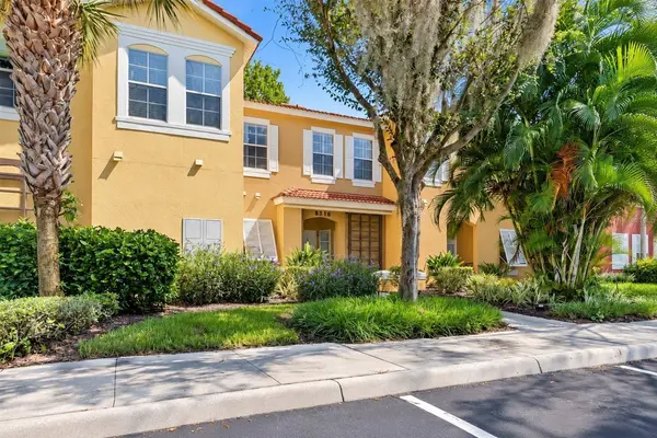 8516 CRYSTAL COVE LOOP, Kissimmee, FL 34747