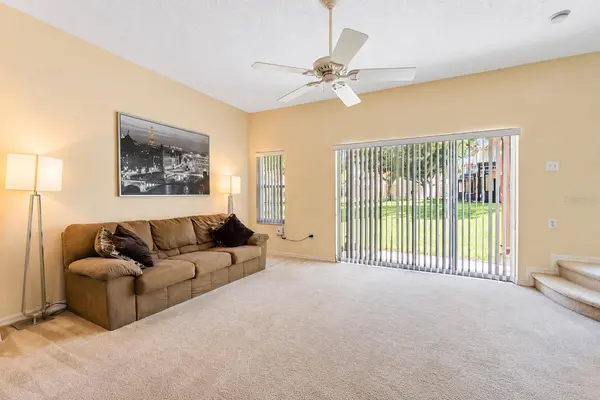 8516 CRYSTAL COVE LOOP, Kissimmee, FL 34747
