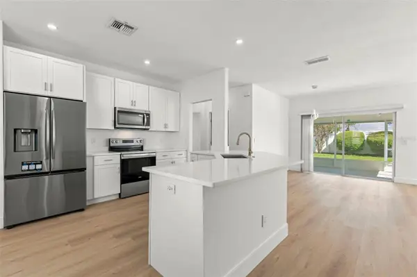 573 SHORT PINE CIR, Orlando, FL 32807