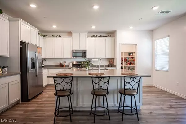 9256 Alden Pointe CT, Las Vegas, NV 89143