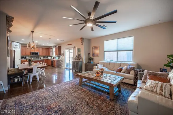 3216 Outrider CT, North Las Vegas, NV 89031