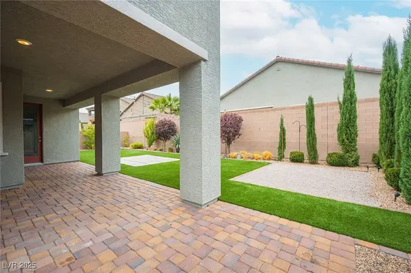 3912 Grazing Gazelle AVE, North Las Vegas, NV 89084