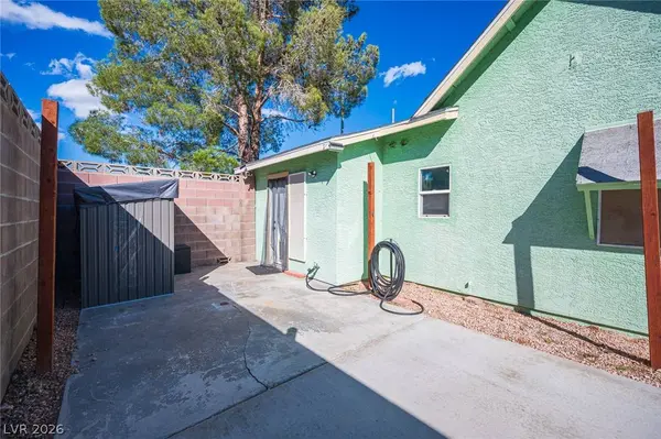 1221 Shirleyann LN, Las Vegas, NV 89128