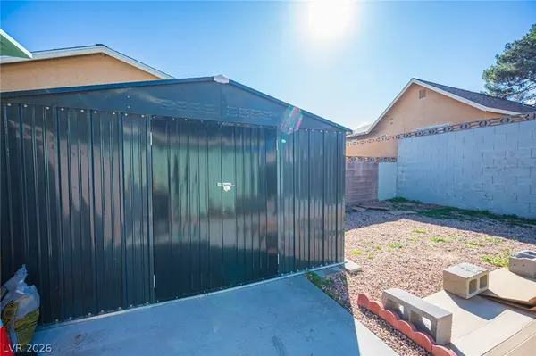 1221 Shirleyann LN, Las Vegas, NV 89128